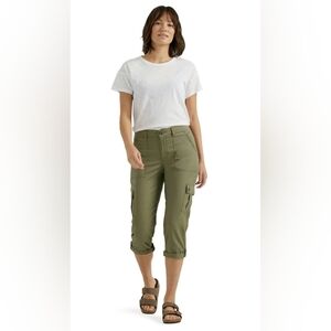 Women's Lee Flex-to-Go Mid Rise Capri Pants, Green, Size 4, Pre-Owned